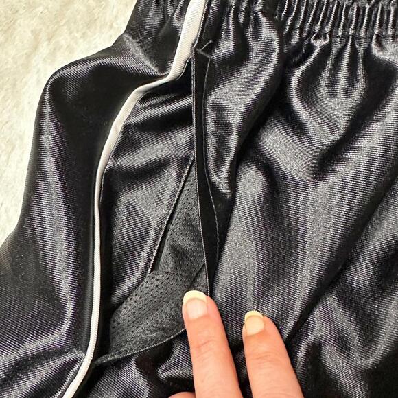 Nike Dri Fit Fly Basketball Shorts 7.5” Black Women’s XLT - Picture 6 of 8